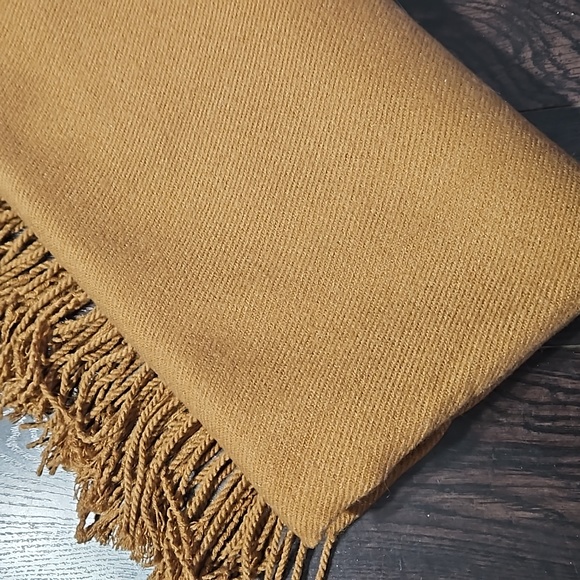 Camel Tan Oversized Blanket Scarf Shawl - Picture 2 of 5